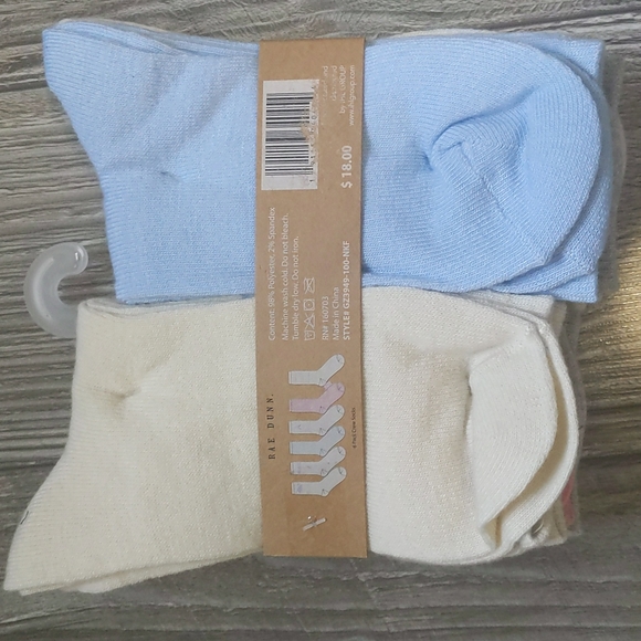 BOGO!! RAE DUNN | NWT Girls Crew Socks - Picture 2 of 3